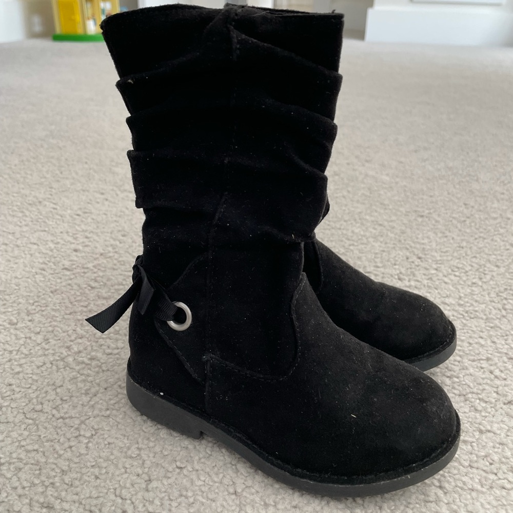 Black boots
